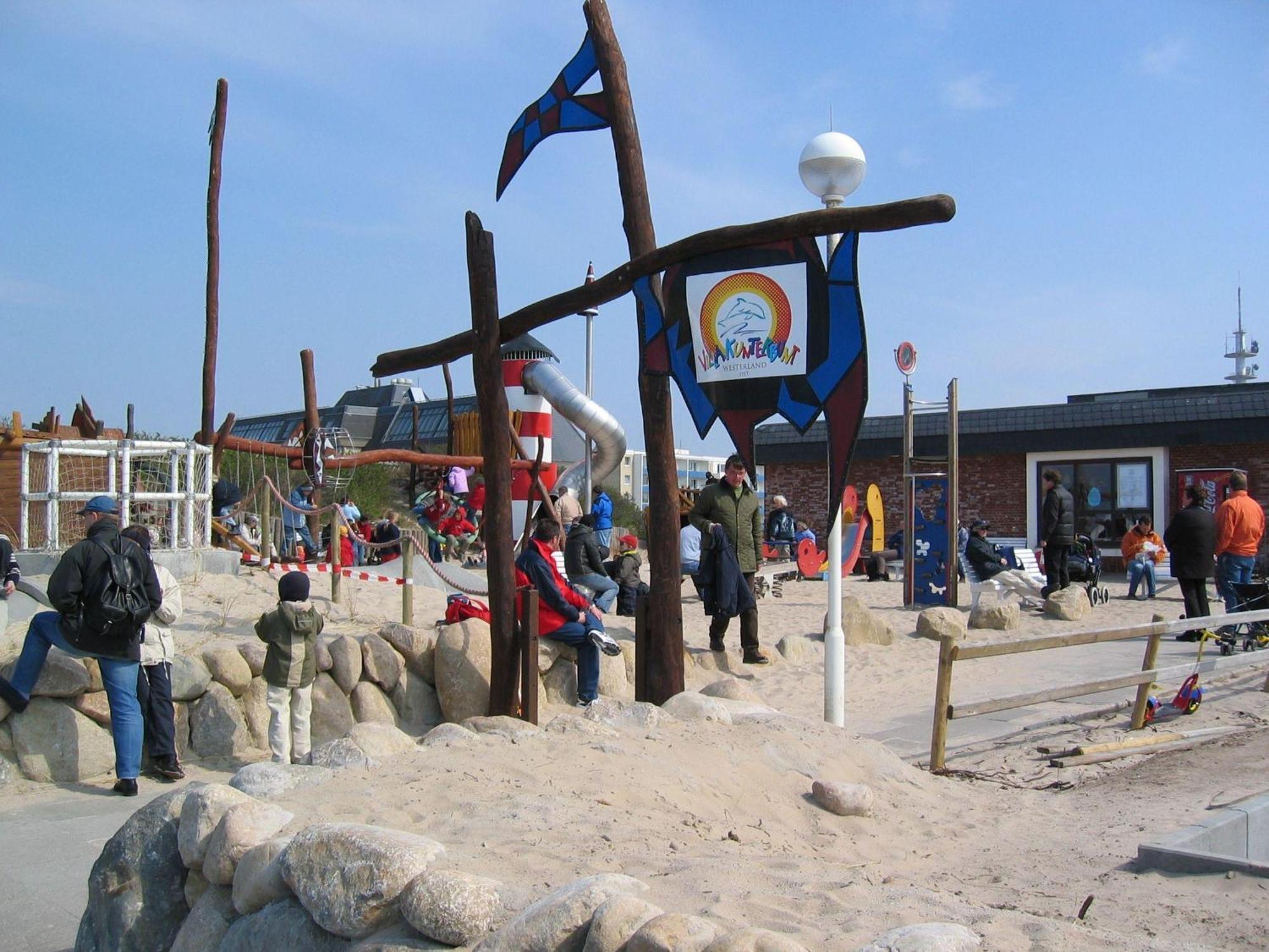 Kleine-Niedliche-Friesenwohnung Westerland Bagian luar foto